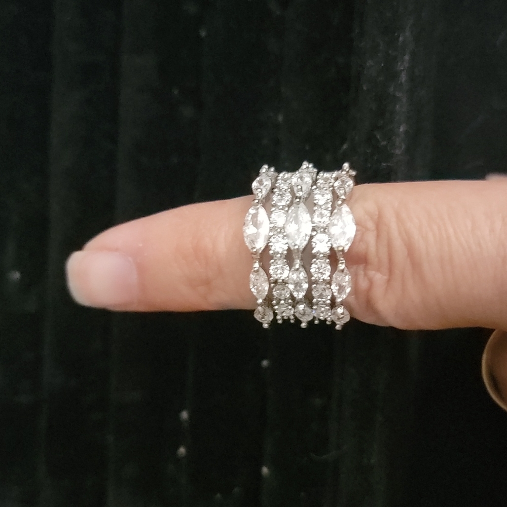 Silver crystal ring
